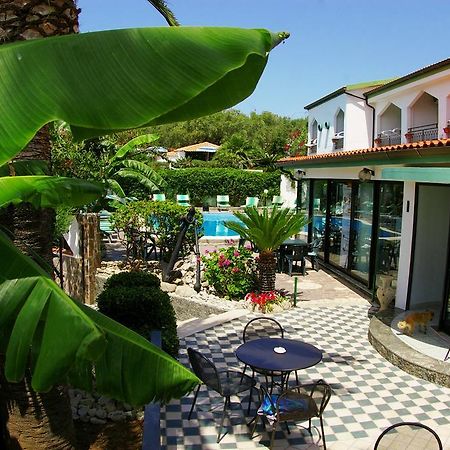Hotel Marinella Capo Vaticano Exterior foto