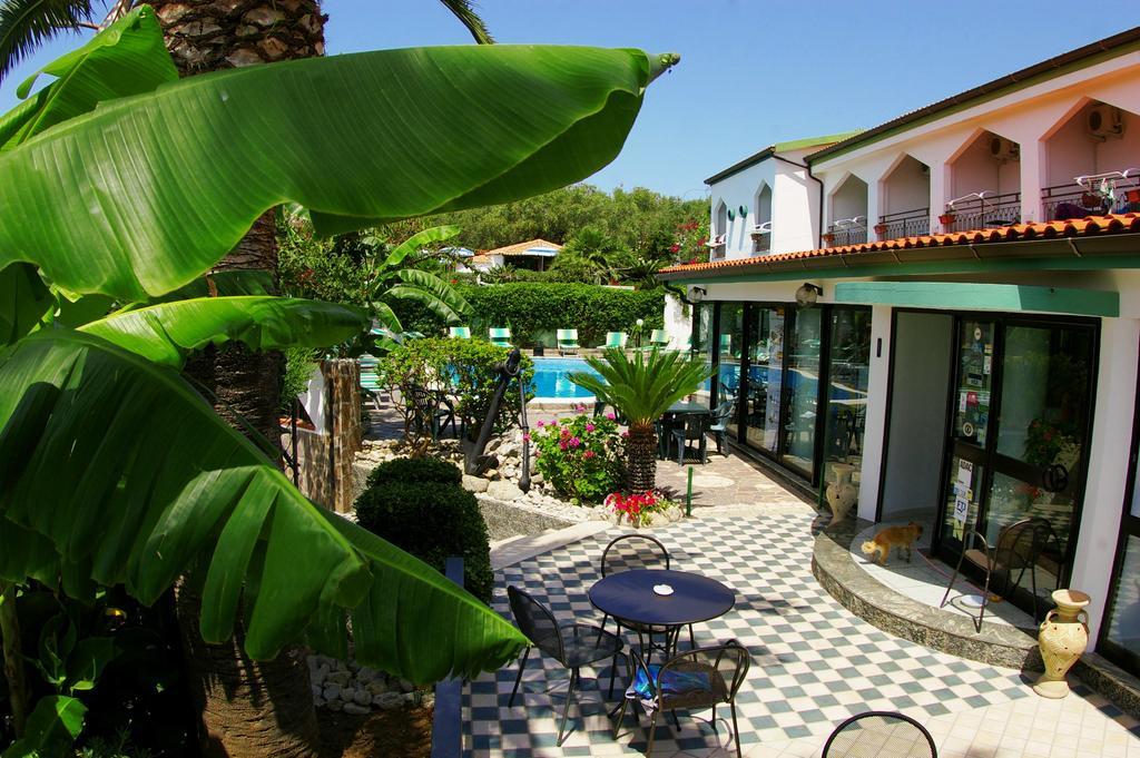 Hotel Marinella Capo Vaticano Exterior foto