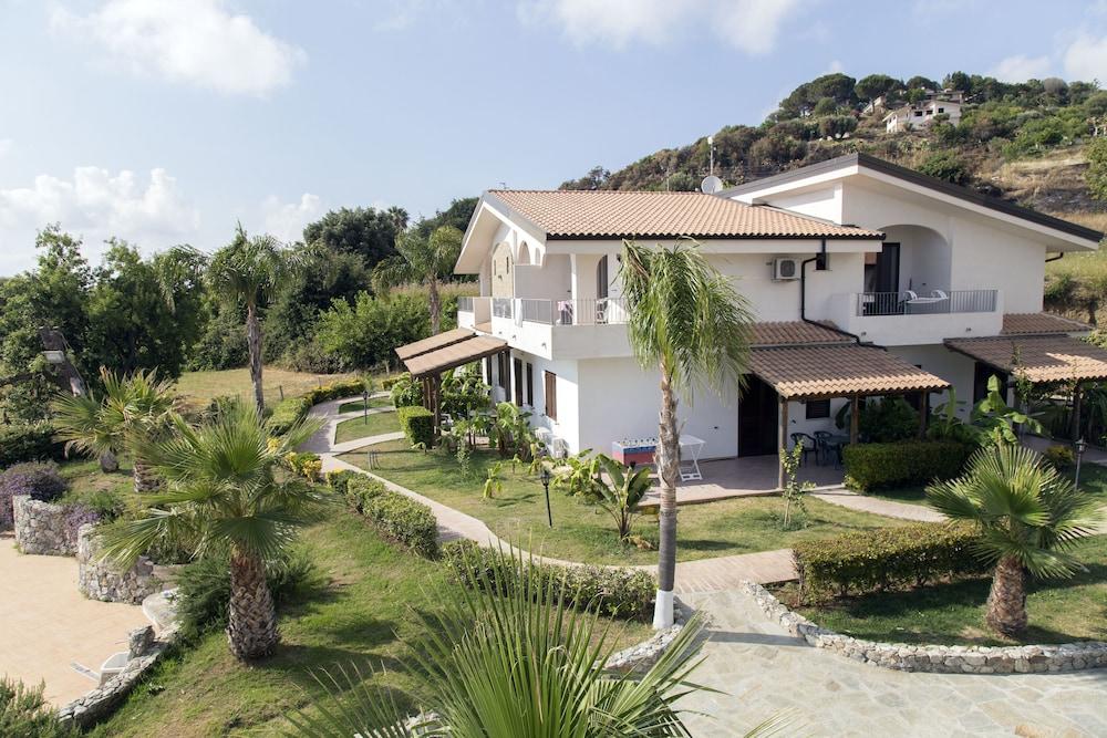 Hotel Marinella Capo Vaticano Exterior foto