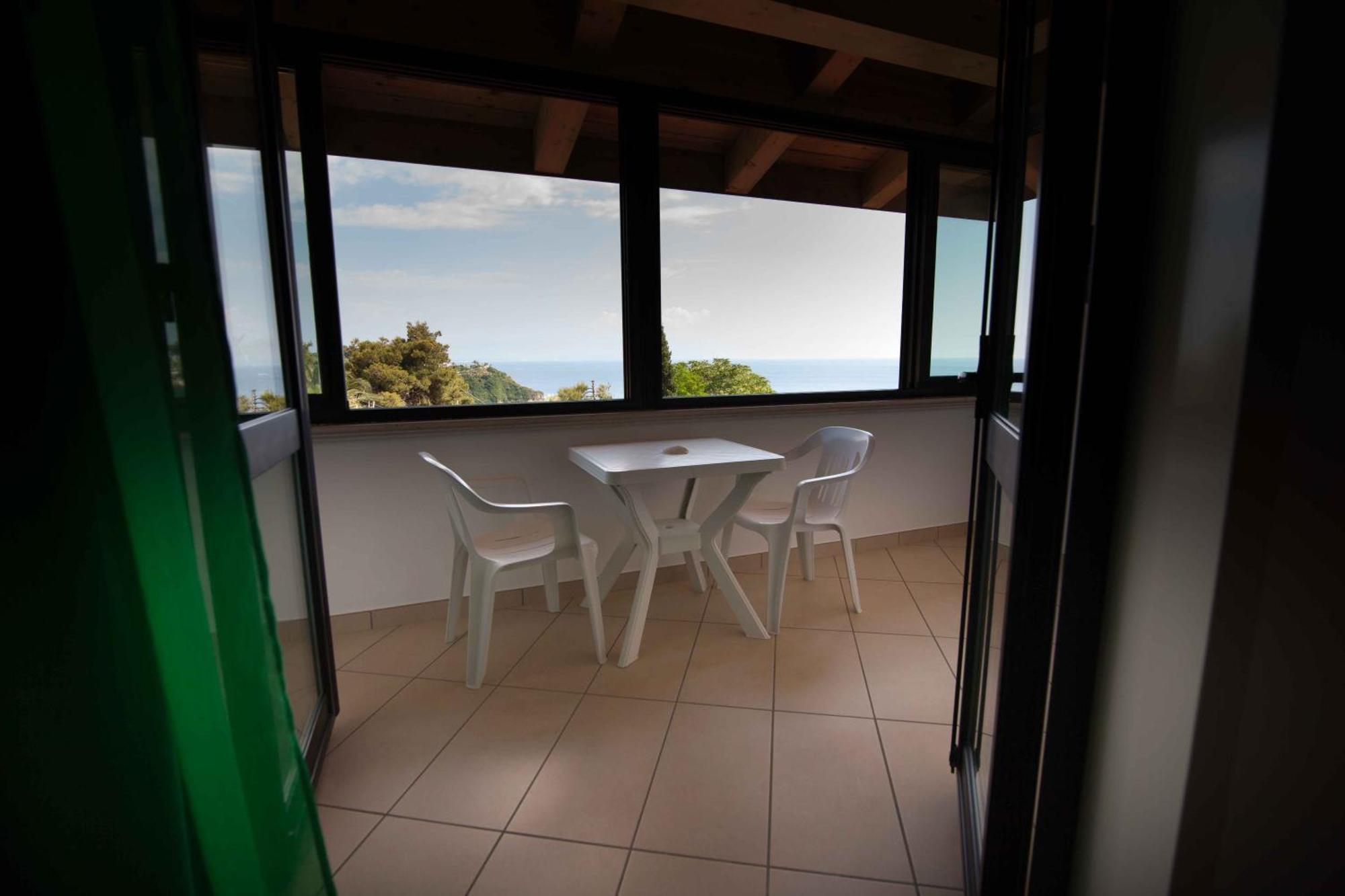 Hotel Marinella Capo Vaticano Exterior foto