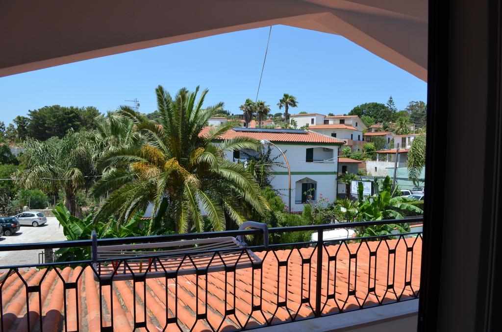 Hotel Marinella Capo Vaticano Exterior foto